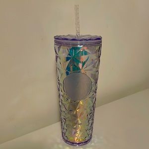 Limited Edition 24oz Starbucks Iridescent Winter White Cold Cup